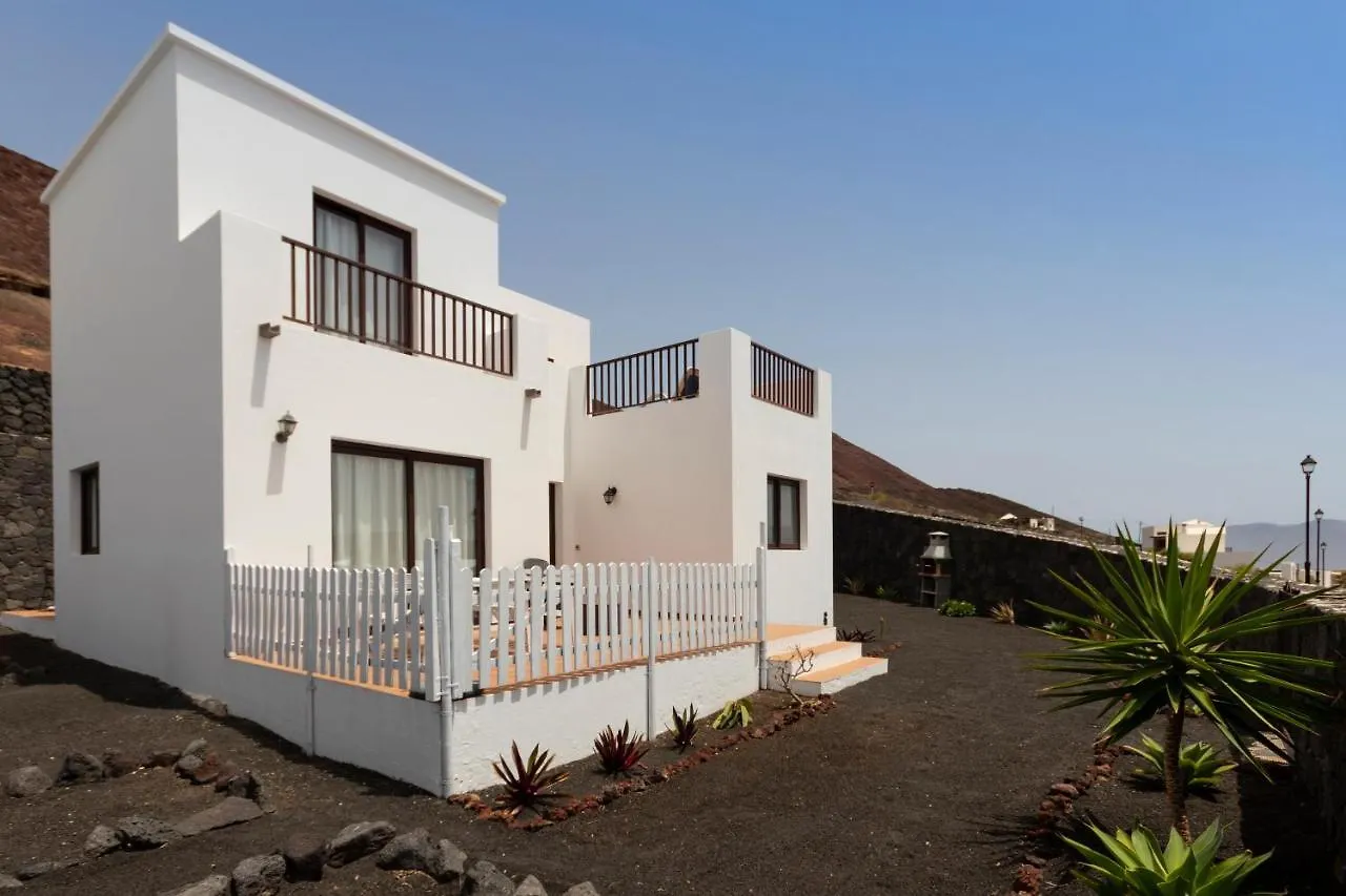 Lanzarote Natura Houses contacts